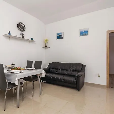 Apartamento Gorgeous In With Wifi *