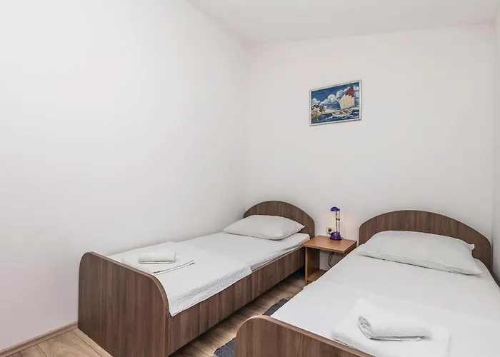2 Bedroom Awesome In