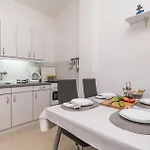 2 Bedroom Awesome In *