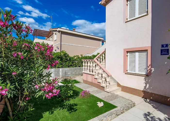 2 Bedroom Awesome In