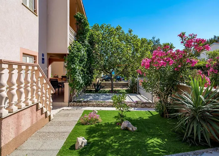 דירה 2 Bedroom Awesome In פובליאנה