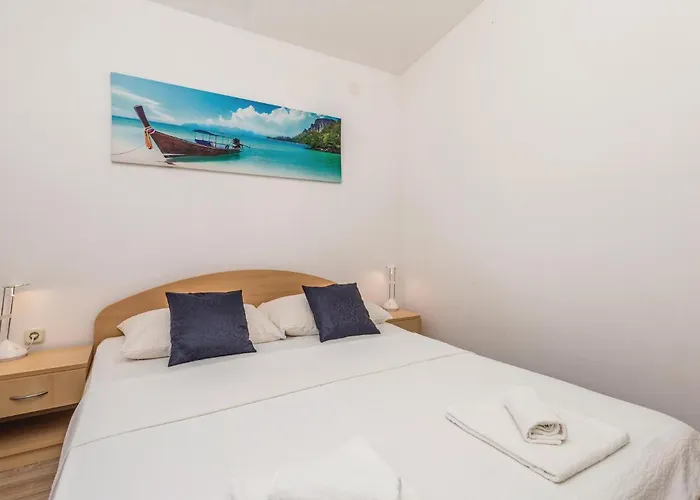 Apartmán 2 Bedroom Awesome In *