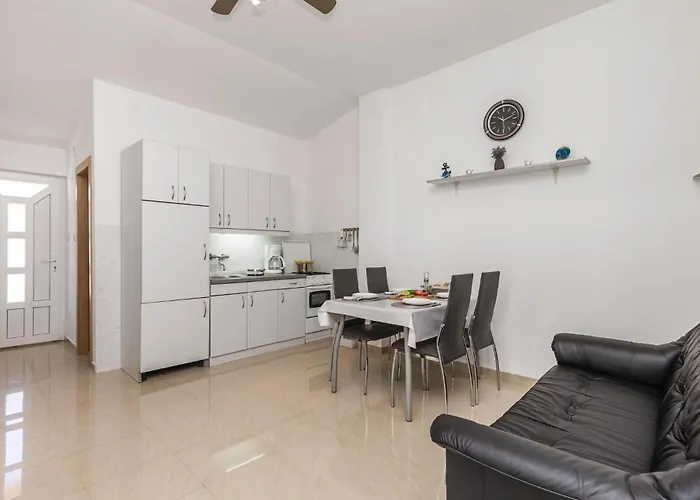 2 Bedroom Awesome In * Povljana